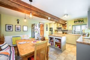 Kitchen- click for photo gallery